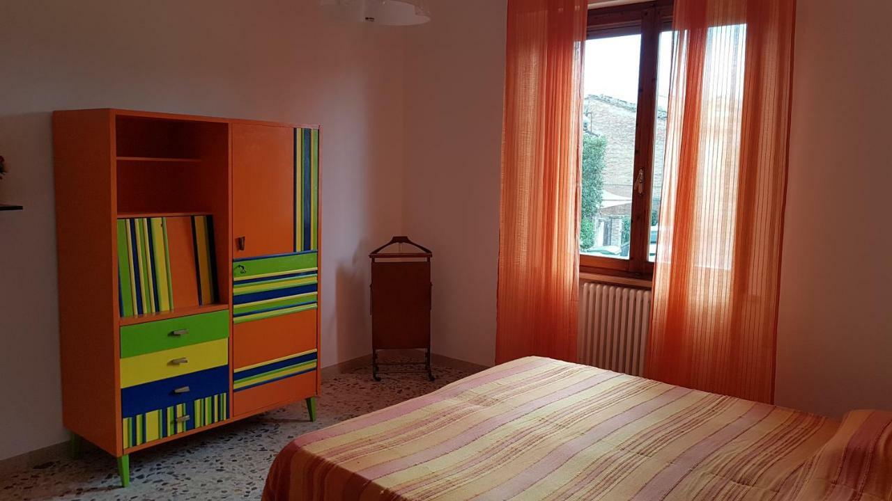 La Casina Di Jo Apartment Siena Bagian luar foto