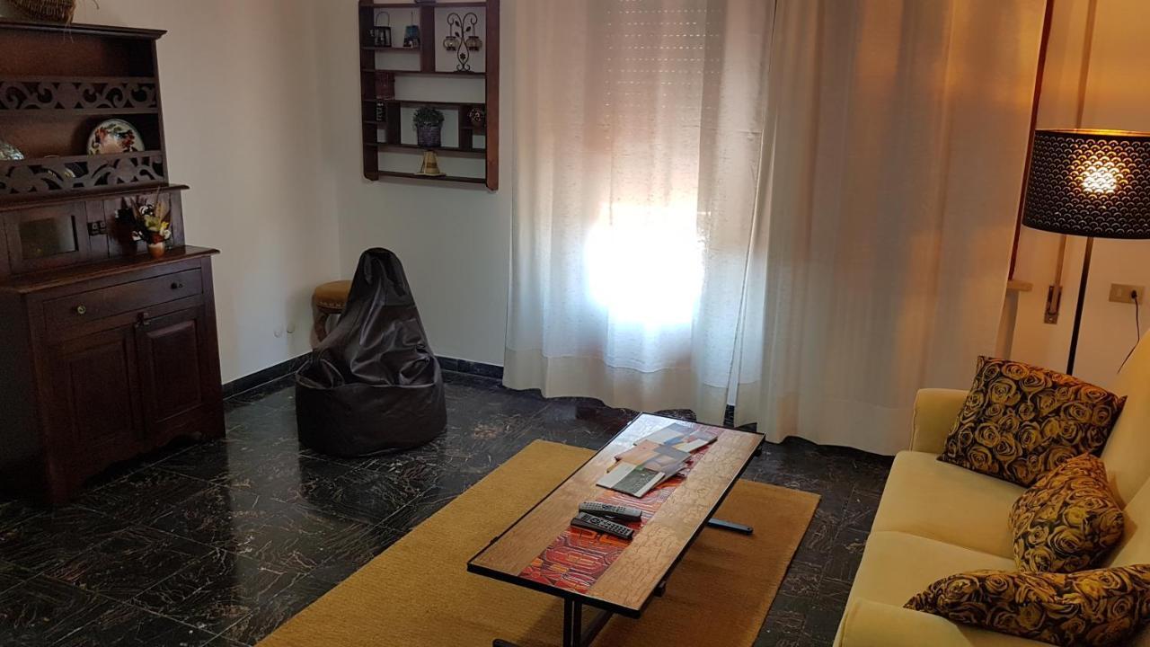 La Casina Di Jo Apartment Siena Bagian luar foto